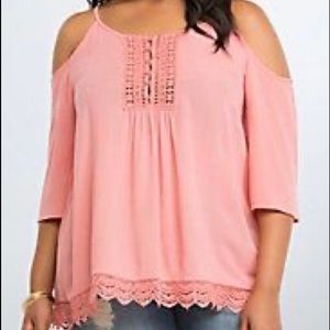 Torrid cold shoulder top size 3